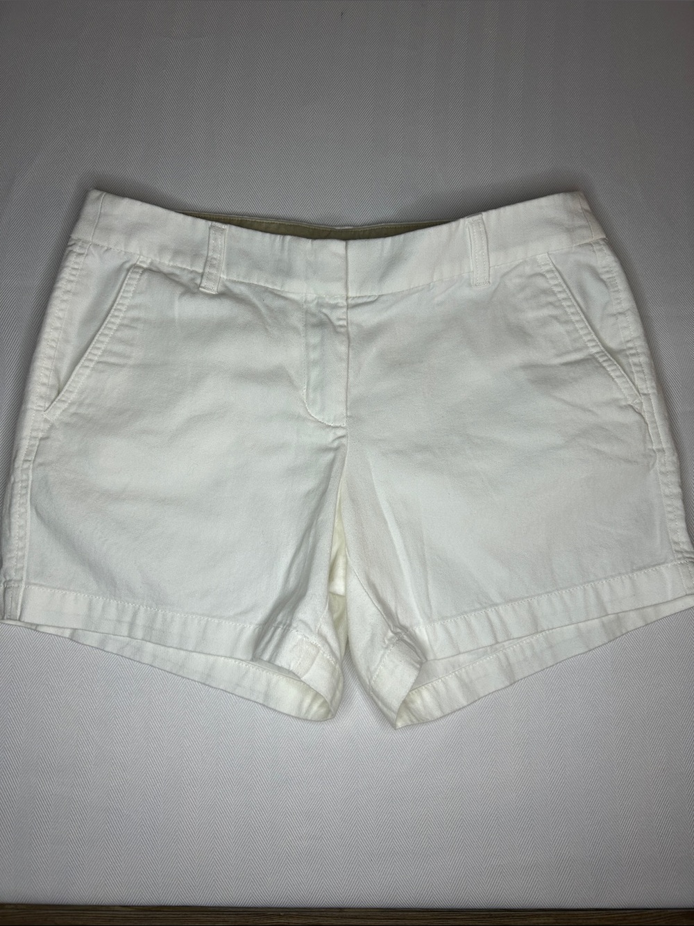 J. Crew Women's 100% Cotton 5” Chino Shorts